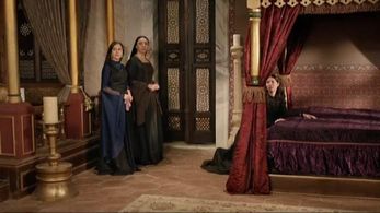 Sema Kecik, Selma Ergeç, and Selen Öztürk in The Magnificent Century (2011)