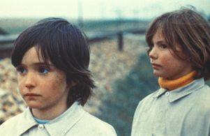 Isabel Tellería and Ana Torrent in The Spirit of the Beehive (1973)