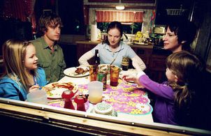 Amanda Plummer, Sarah Polley, Scott Speedman, Jessica Amlee, and Kenya Jo Kennedy in My Life Without Me (2003)