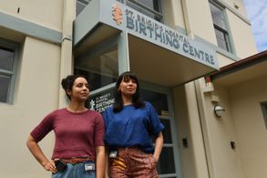 Amazing Grace (Channel 9) - St. Brigids Birthing Centre - Sasha (Kat Hoyos) and Laney (Catherine Van Davies)