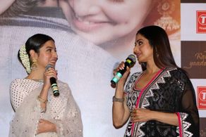 Sridevi and Divya Khosla Kumar at an event for Kabhi Yaadon Mein (2017)