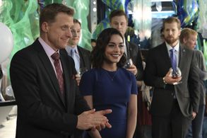 Alan Tudyk, Vanessa Hudgens, and Mike Mckee in Powerless (2016)