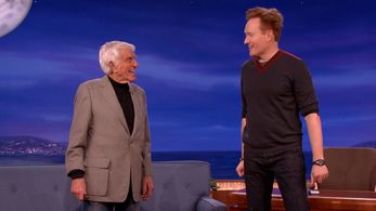 Dick Van Dyke and Conan O'Brien in Conan (2010)