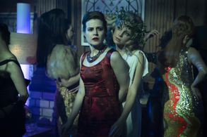 Emma Paetz and Salóme Gunnarsdóttir in Pennyworth (2019)