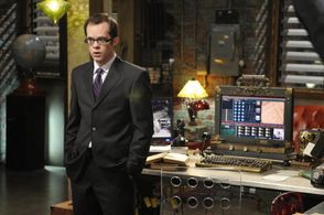 Neil Grayston in Warehouse 13 (2009)