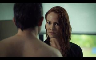 Stephanie Drapeau and Martin Freeman in StartUp (2016)