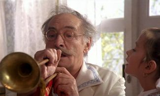 Ingeborga Dapkunaite and Vyacheslav Tikhonov in Burnt by the Sun (1994)