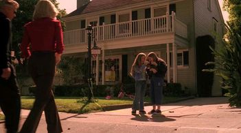 Marg Helgenberger, Courtney Jines, William Petersen, and Jennette McCurdy in CSI: Crime Scene Investigation (2000)