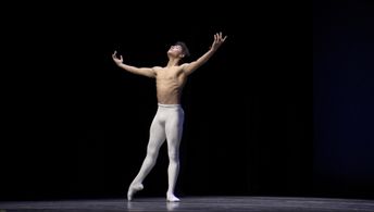 Joan Sebastian Zamora in First Position