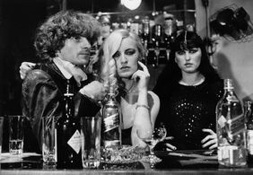 Thomas Heitkamp, Cleo Kretschmer, and Ginny Enroe in Der Allerletzte (1979)