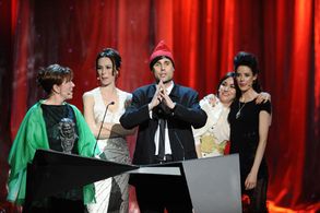 Lola Dueñas, Ariadna Gil, Pilar López de Ayala, Mercedes Sampietro, and Jimmy Jump in Los Goya 25 años (2011)
