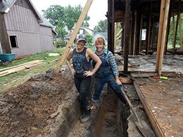 Mina Starsiak in Good Bones (2016)