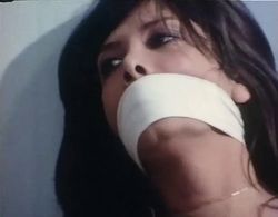 Laura Belli in La porta sul buio: Il vicino di casa (1973)