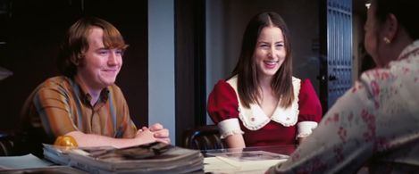 Harriet Sansom Harris, Cooper Hoffman, and Alana Haim in Licorice Pizza (2021)