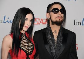 Dave Navarro and Aiden Ashley in AVN Awards 2014 (2014)
