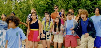 Still of Dean Scott Vazquez, Miya Cech, Ivory Baker, Kasey Bella Suarez, Judd Goldstein and Dylan Hoffman in You Are So 