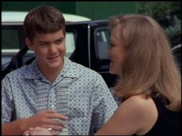 Joshua Jackson and Leann Hunley in Dawson's Creek (1998)