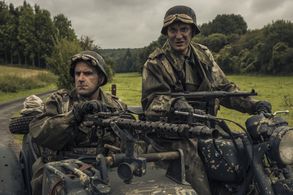 Grégoire Ludig and David Marsais in Max & Leon (2016)