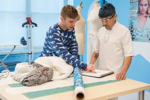 Mondo Guerra and Sam Donovan in Project Runway All Stars (2012)