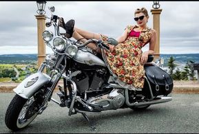 Pin-up Girl - Rebel Dolls Calendar