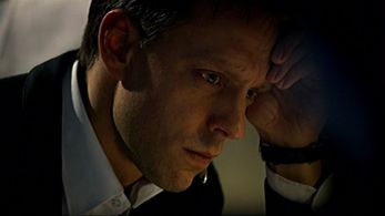 Trevor White in Hotel.