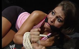 Joy Giovanni in WWE Smackdown! (1999)