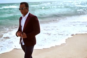Jon Secada