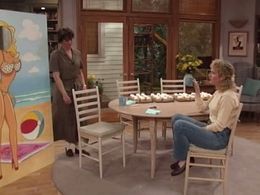 Patricia Richardson and Sherry Hursey in Home Improvement (1991)