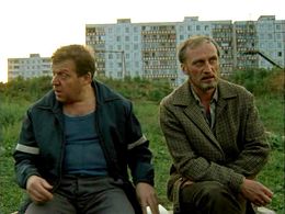 Feliks Antipov and Yury Belyayev in Sluga (1989)