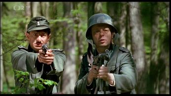 Miro Noga and Milan Steindler in Halt, or I'll Miss! (1998)