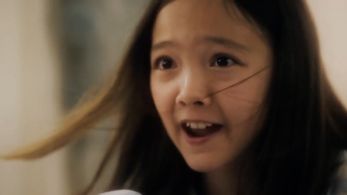 Isla Rose Hall as Young Bella & Young Kayla