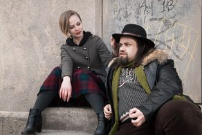Peppi (Saara Elina) & Albert (Jari Manninen) in Hetket movie.