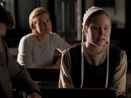 Mariska Hargitay and Alison Pill in Plain Truth (2004)