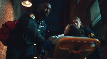 Missy Peregrym and Jayson Wesley in FBI (2018)