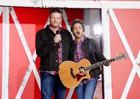Blake Shelton and Hoda Kotb