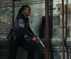 Tamberla Perry in APB (2017)