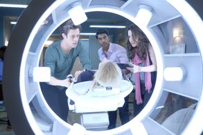 Allison Scagliotti, Ritesh Rajan, Kyle Harris, and Emma Ishta in Stitchers (2015)
