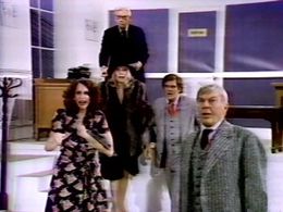 Lesley Ann Warren, Allen Ludden, Kenneth Mars, Loretta Swit, and David Wayne in It's a Bird... It's a Plane... It's Supe