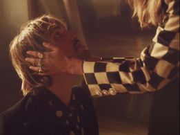 Jordan Haj in Jordan Haj & Emma Smetana: Dopamine (2022)