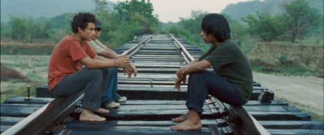 Rodolfo Domínguez, Karen Martínez, and Brandon López in The Golden Dream (2013)