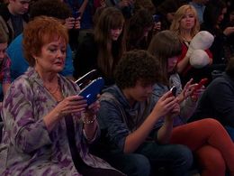 Maree Cheatham, Jennette McCurdy, and Cameron Ocasio in Sam & Cat (2013)