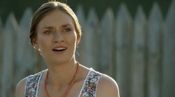 Maria Mashkova in Bednaya Liz (2013)