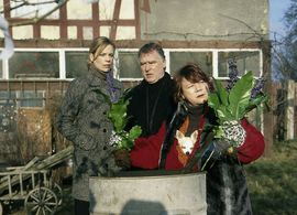 Melanie Marschke, Veronika Nowag-Jones, and Andreas Schmidt-Schaller in Leipzig Homicide (2001)