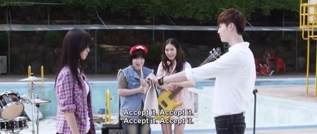 Lee Jong-Suk and Yuri Kwon in No Breathing (2013)