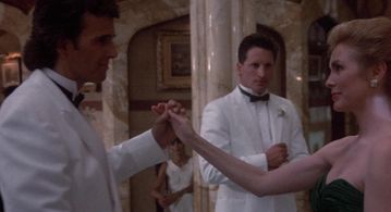 Victoria Tennant and Leonard Mann in Flowers in the Attic (1987)