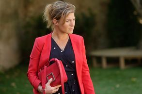 Lenka Krobotová in Vodník: Episode #1.3 (2019)