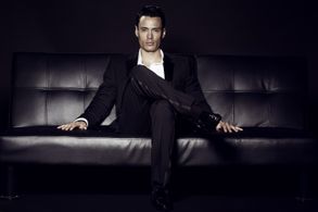 Enzo Zelocchi in Mantus (2014)