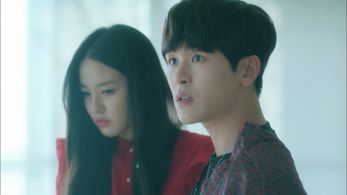 Lee Joo-yeon and Hoya in Devilish Joy (2018)