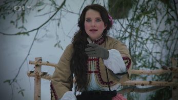 Leonie Brill in The Christmas Star (2020)