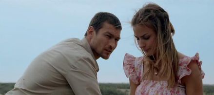 Andy Whitfield and Tabrett Bethell in The Clinic (2010)